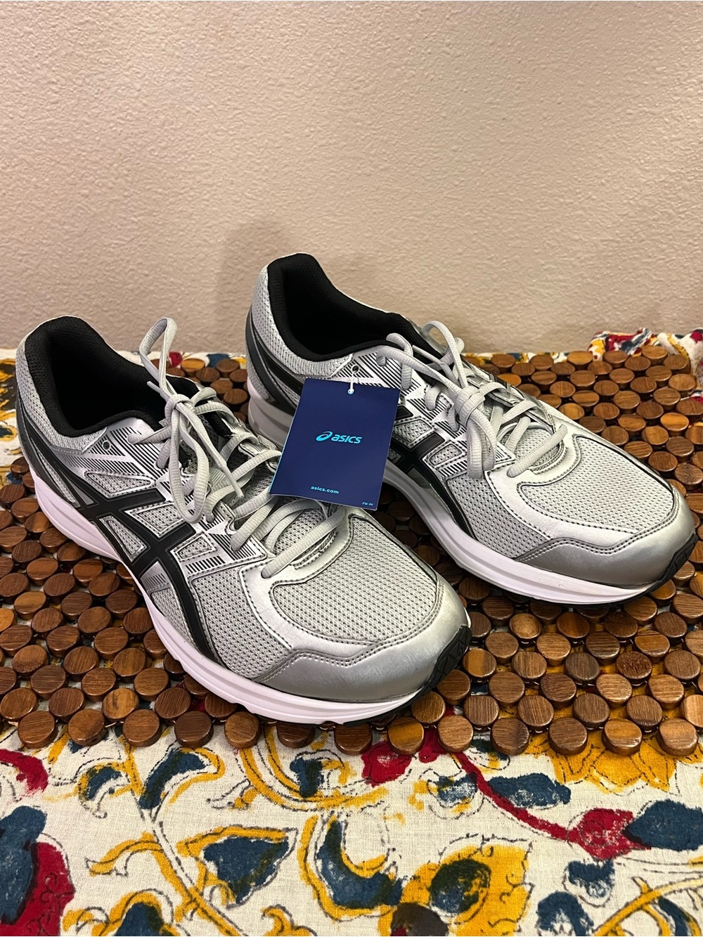 ASICS Jolt Men's Running Shoes Sneakers Size 11.5 glacier grey black carbon NWT